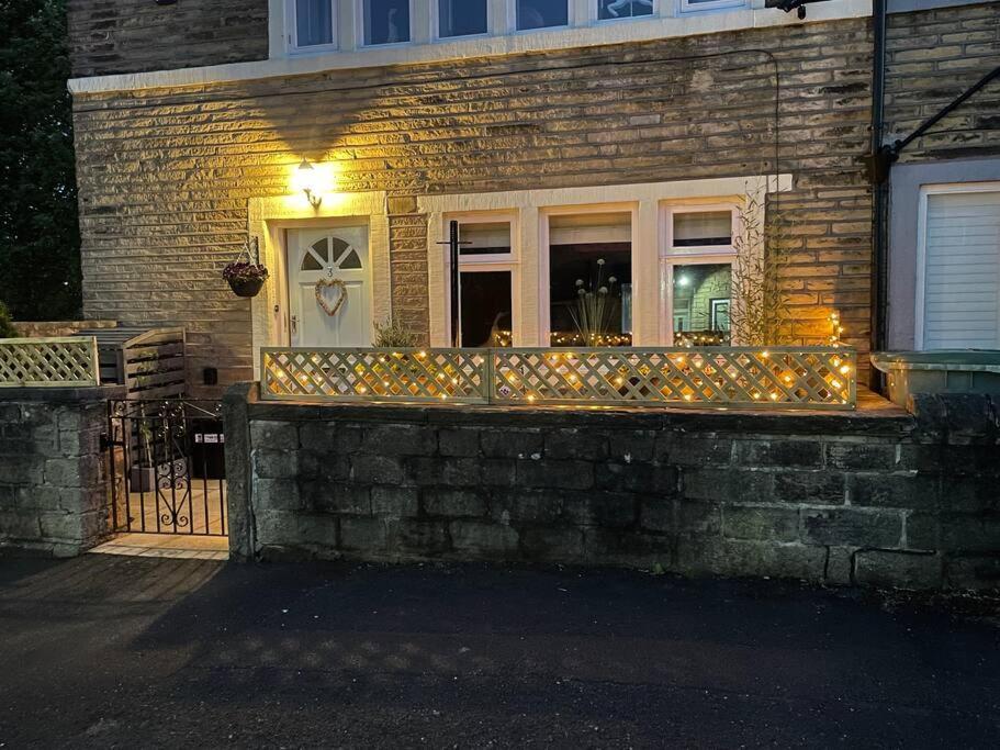 Cute And Cosy 2 Bed Cottage Honley Bagian luar foto