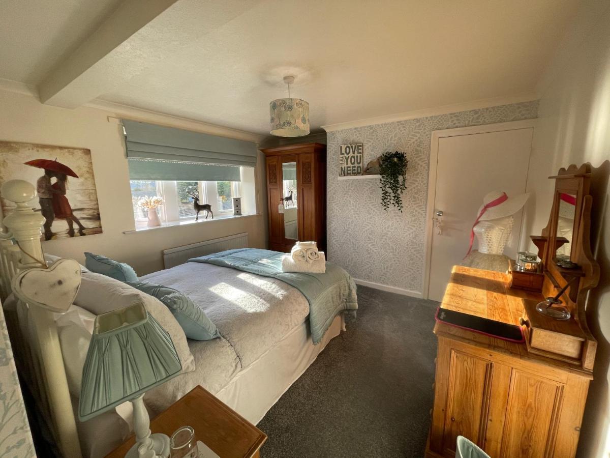 Cute And Cosy 2 Bed Cottage Honley Bagian luar foto